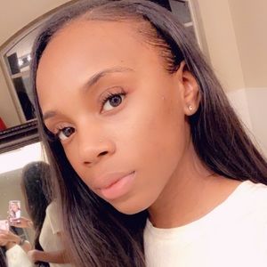 Meet your Posher, Tiasia